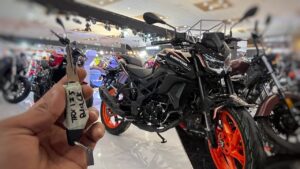 QJ Motors Bike: स्पोर्टी लुक के साथ मिलेगा दमदार इंजन और कीमत भी नहीं है ज्यादा, देखे