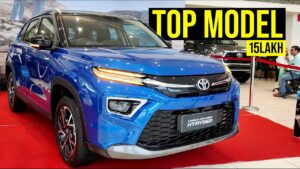 Toyota ने लॉन्च की अपनी धांसू कार, कम कीमत में दे रही है इतने ज्यादा फीचर्स