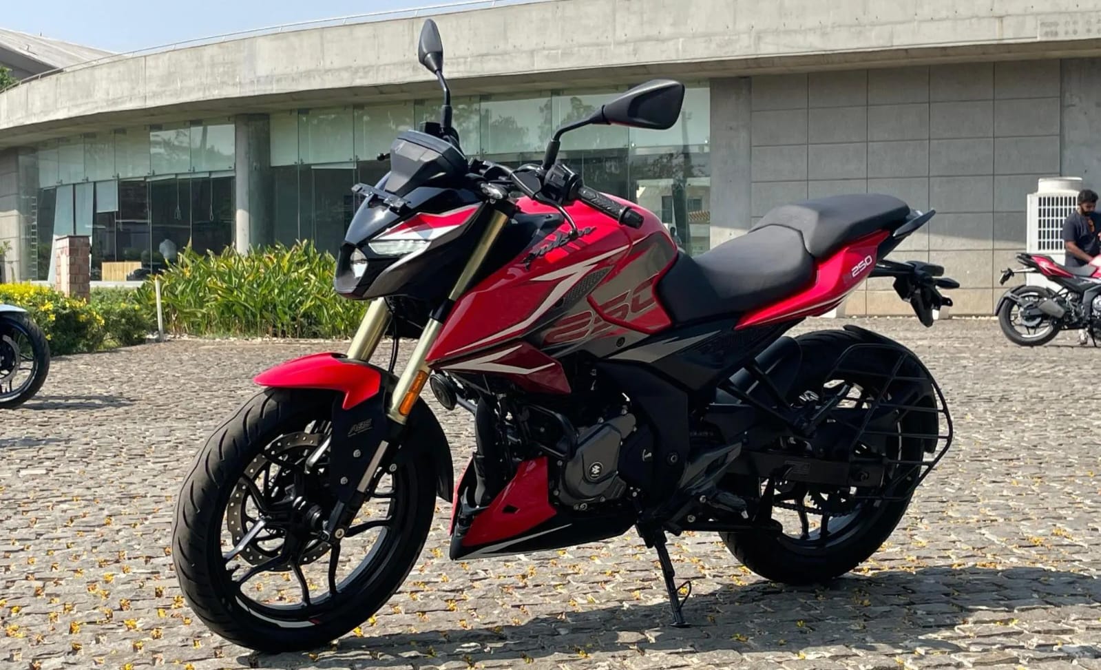 Bajaj Pulsar N250