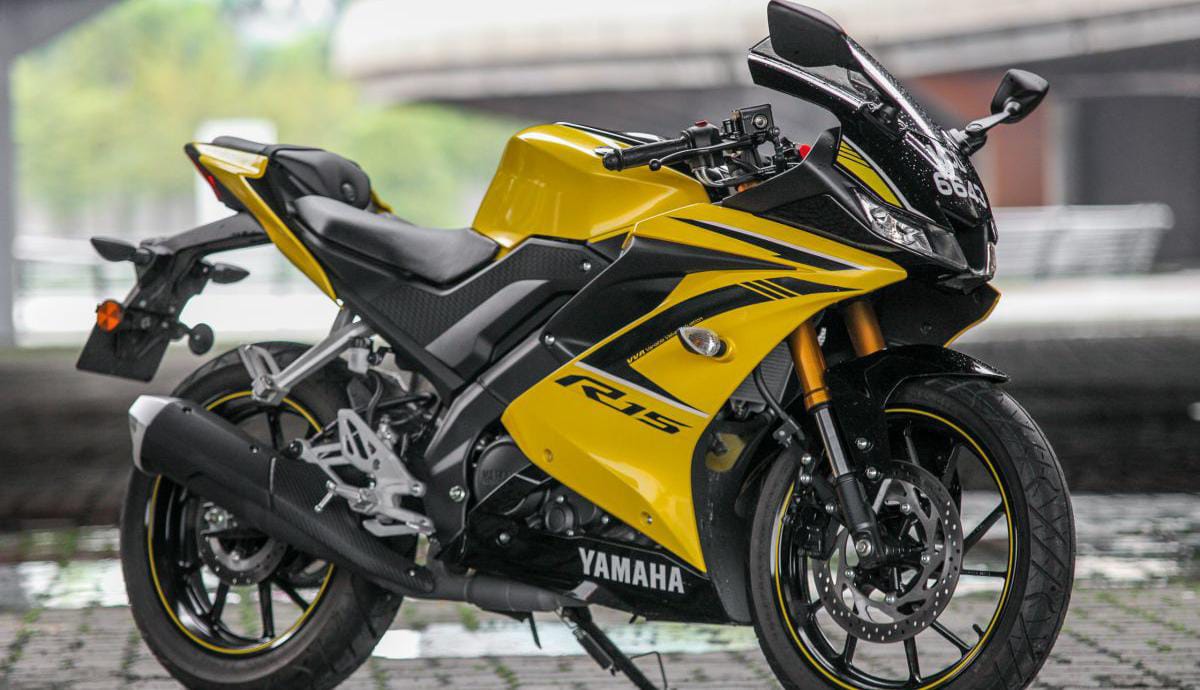 Yamaha R15