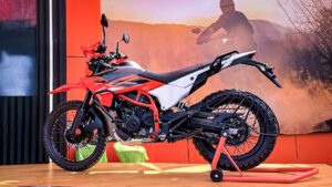 एडवेंचर दीवानों के लिए केवल ₹48,000 की डाउन पेमेंट पर मिलेगा KTM 390 Adventure बाइक