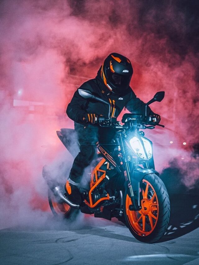 अब सिर्फ इतने में स्पोर्ट्स बाइक KTM 125 Duke