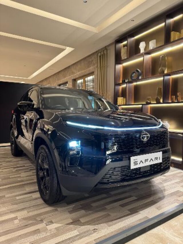 नई Tata Safari ने मचाया धमाल, देखिए जबरदस्त फीचर्स!