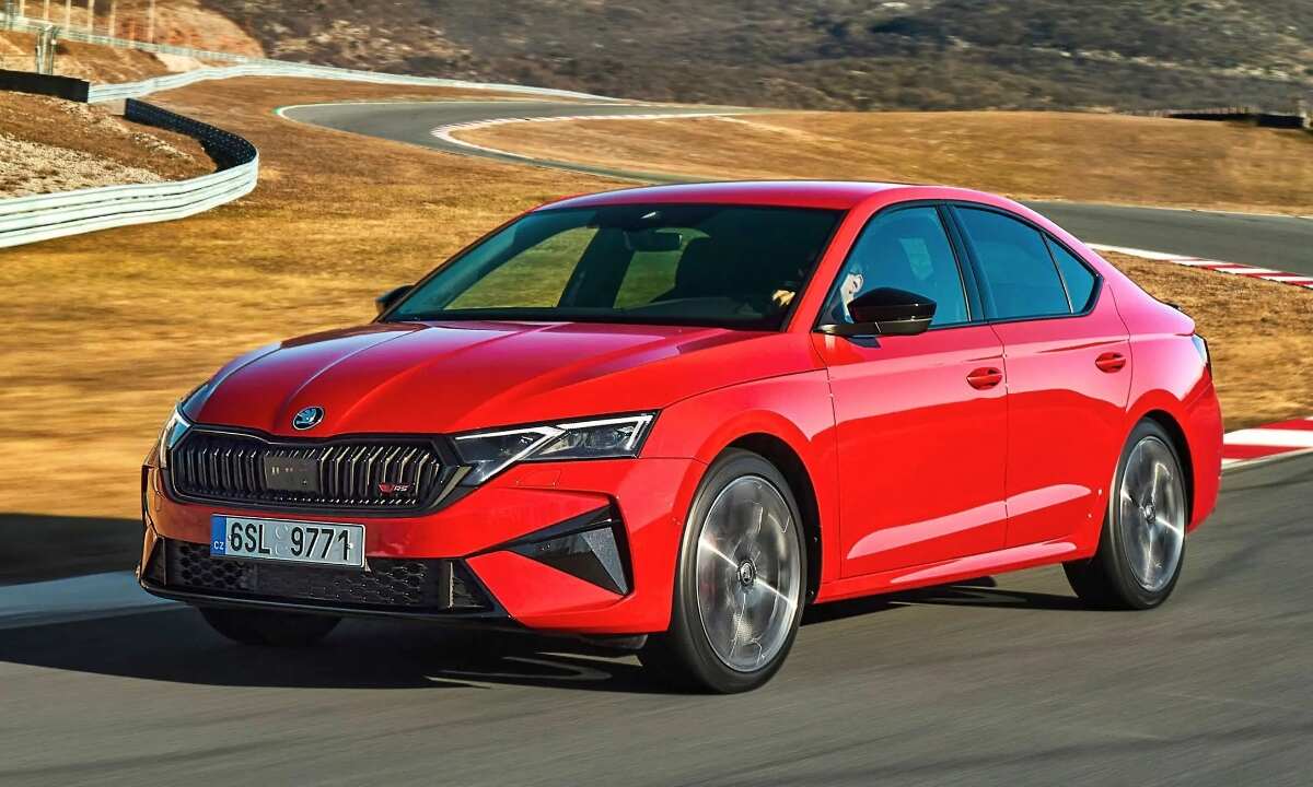 Skoda Octavia RS Car Features 