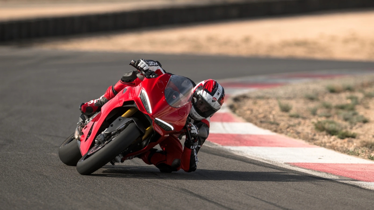 Ducati Panigale V2
