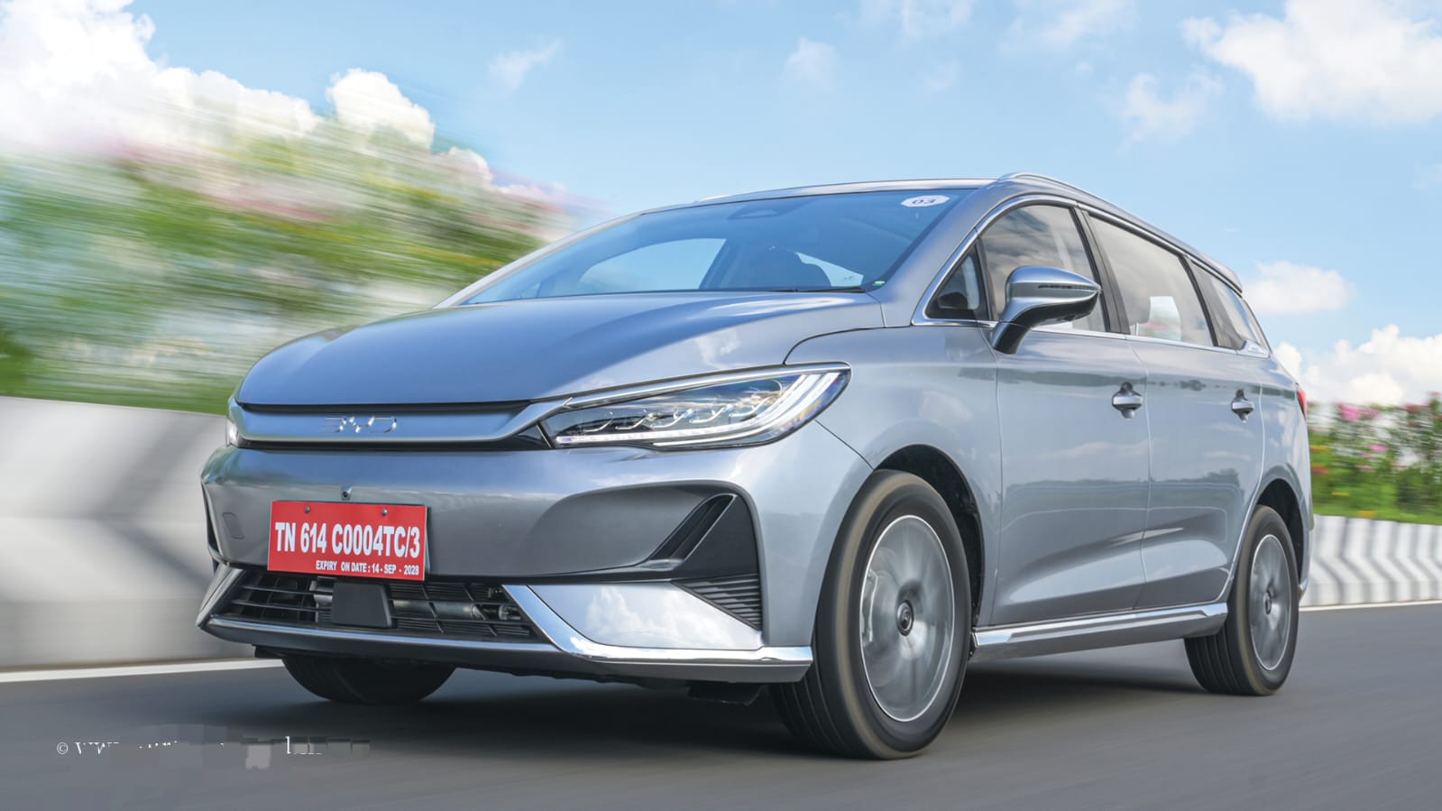 BYD eMax 7