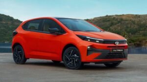 2025 Tata Altroz Facelift: प्रीमियम लुक, जबरदस्त सेफ्टी और लेटेस्ट फीचर्स के साथ, हर सफर अब होगा ख़ास