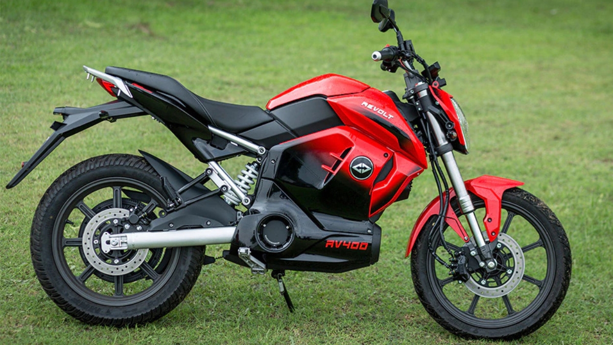 Revolt RV400