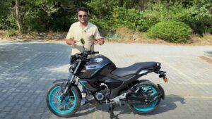 2025 Yamaha FZ-S Fi Hybrid: जब टेक्नोलॉजी और परफॉर्मेंस मिलें एक शानदार सवारी में